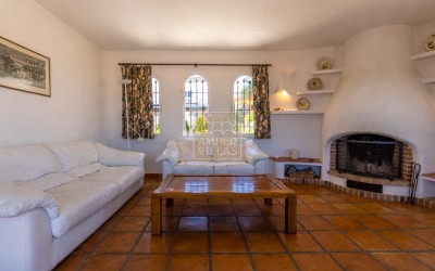 A villa divided into two separate homes in El Albir.